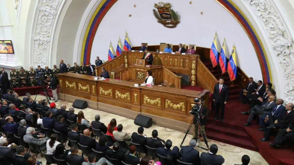 Nicolás Maduro jura como presidente de Venezuela