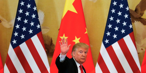 Trump se autoproclama 'elegido’ para guerra comercial contra China