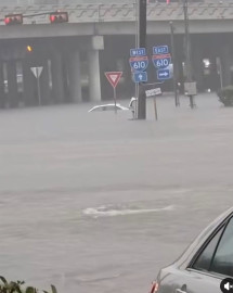 Houston bajo el agua: lluvias torrenciales provocan severas inundaciones