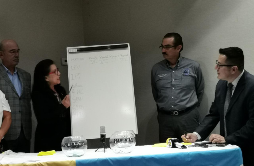 Sortean participación de candidatos para el próximo debate ciudadano