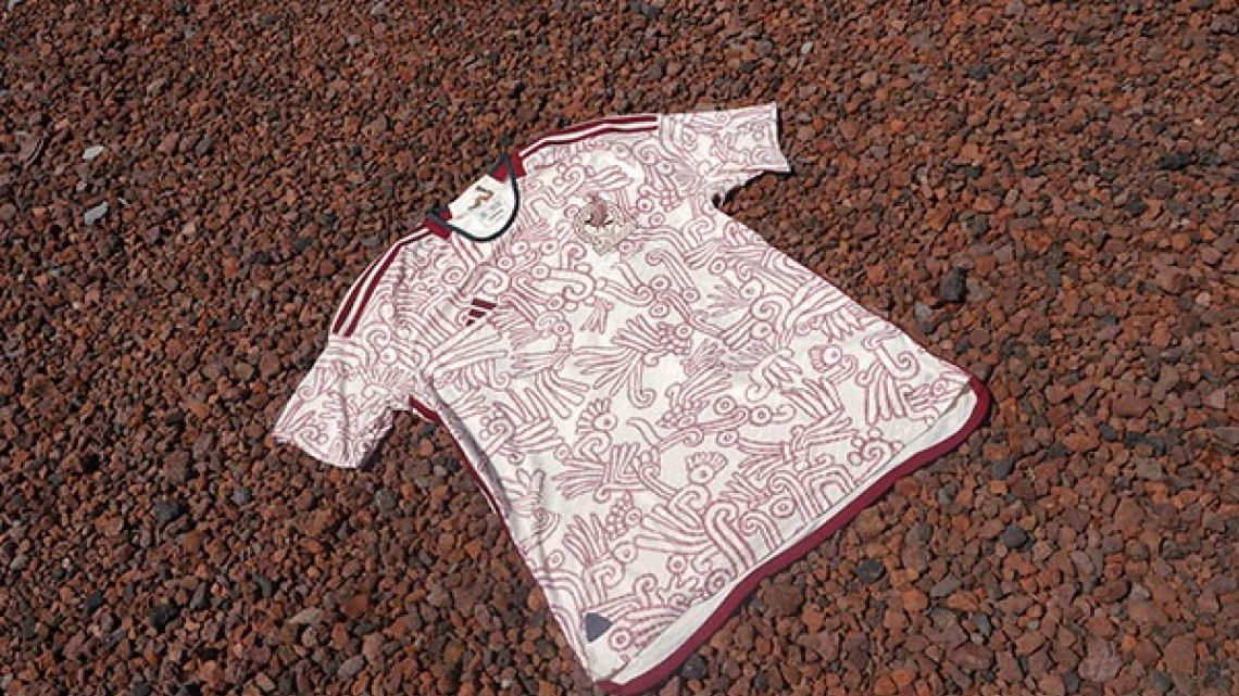 Selección Mexicana hace oficial el uniforme de visita para Qatar 2022