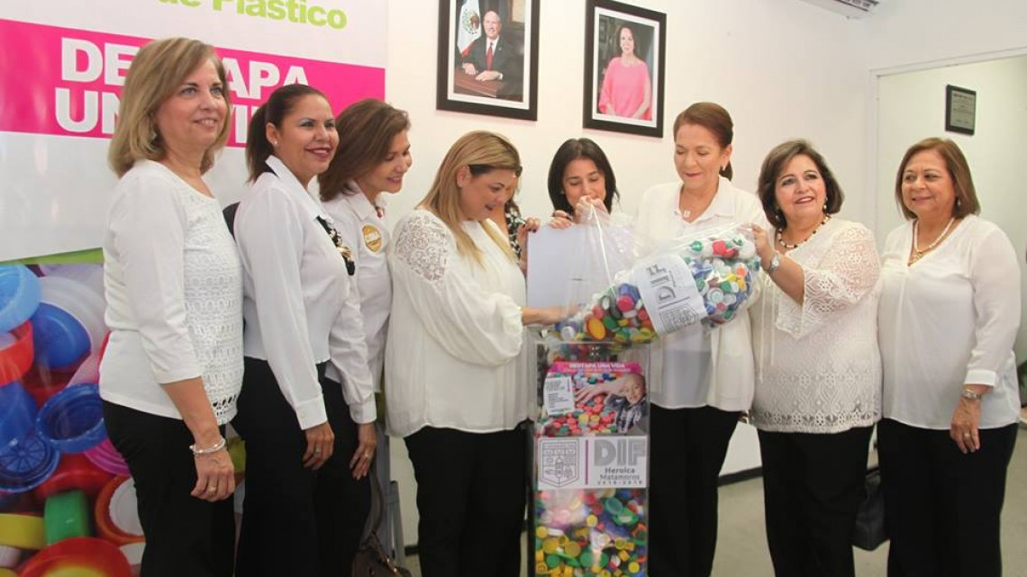 DIF realiza depósito simbólico de tapas