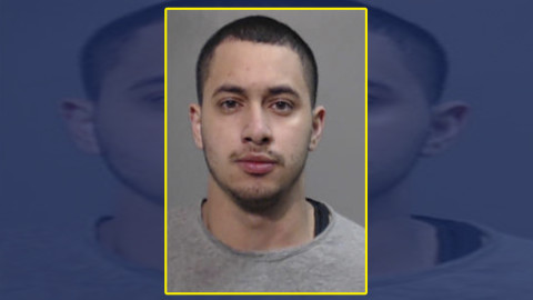 Detienen a sujeto con orden de arresto