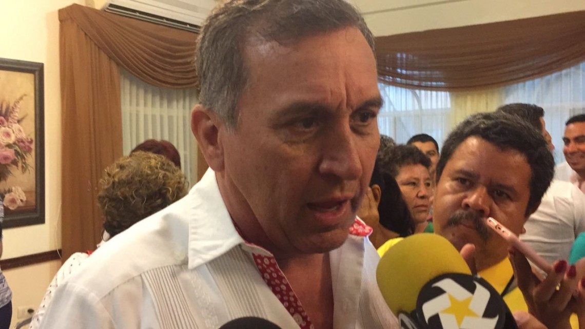 Se reúne Óscar Luebbert con priistas de Madero