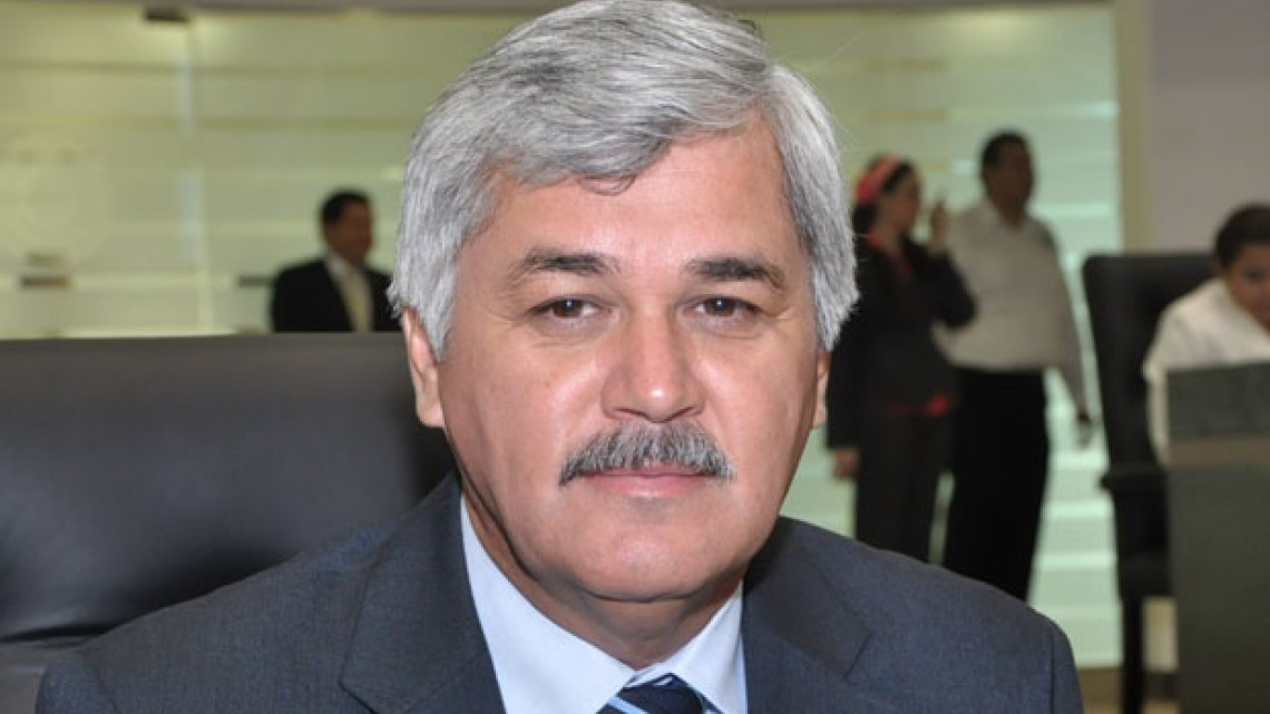 Trabajan en revestimiento de calles del municipio