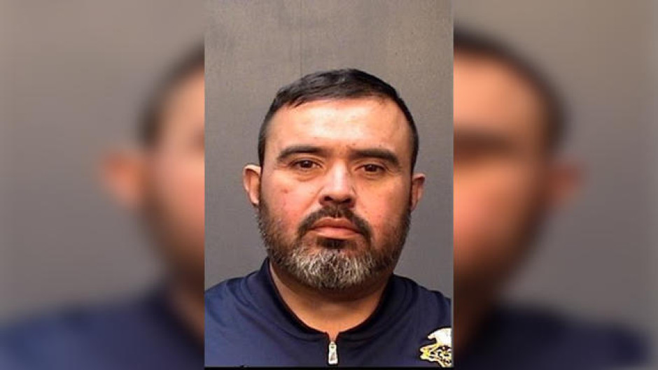 Detienen a maestro acusado de agresión en Brownsville
