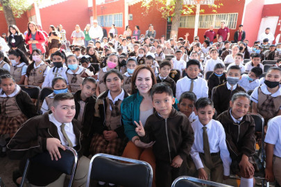 Lanza Carmen Lilia Canturosas convocatoria para becas de primaria y educación especial, podrán acceder hasta dos hermanos por familia
