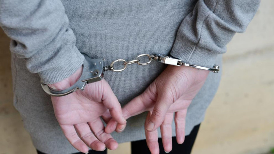 6 años de cárcel por asesinar a su hermana gemela