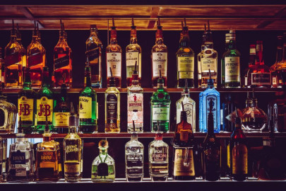 Sujeto aprovecha error y compra 2 mil botellas de Whisky durante Buen Fin