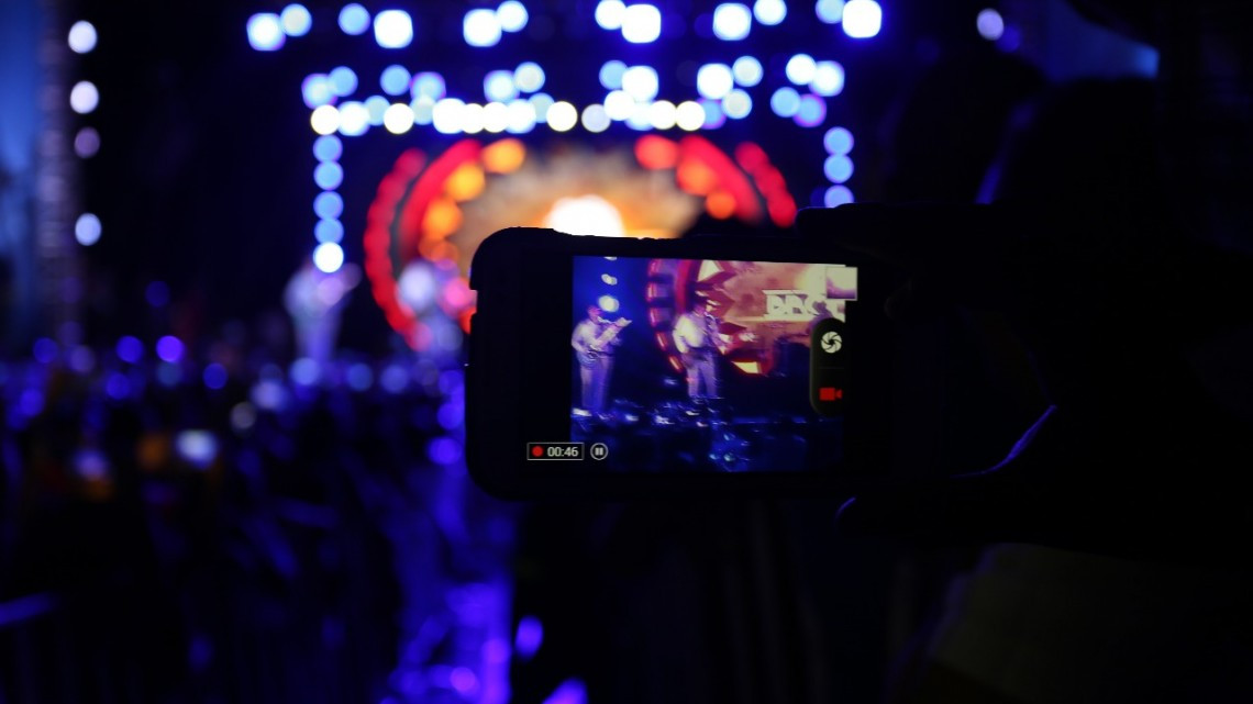 Llena Bronco el Parque Cultural 