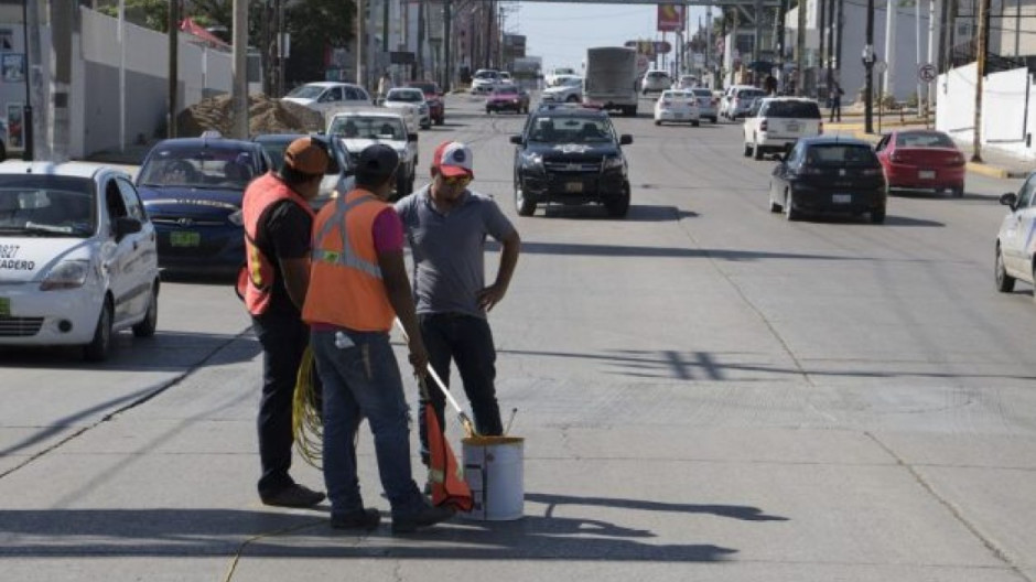 Retiran boyas de calles  de Ciudad Madero