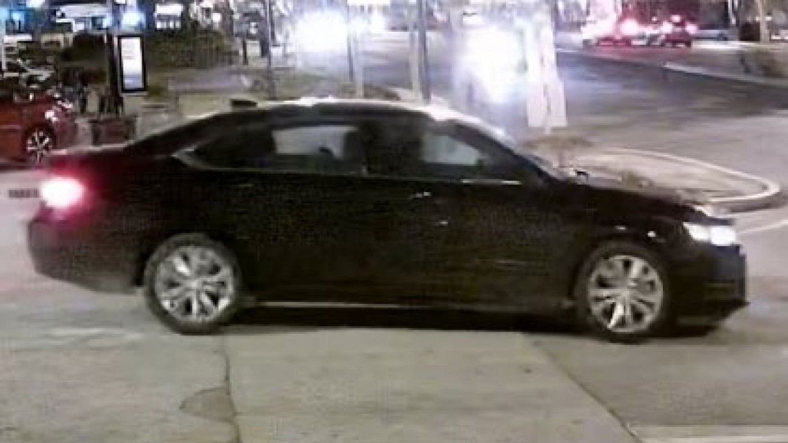 Chica confunde coche con Uber, se subió y la asesinaron