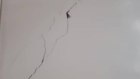 Sismo de 5.7 deja un muerto y 20 heridos en Irán 