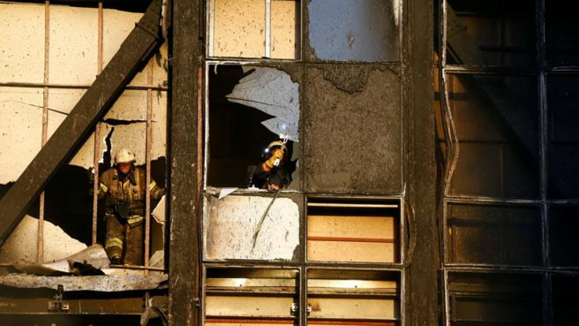 Incendio aparatoso se registra en hospital de Estambul