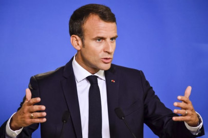 AMLO acepta invitación de Macron a visitar Francia