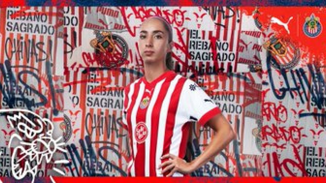 Chivas presenta jersey del equipo femenil