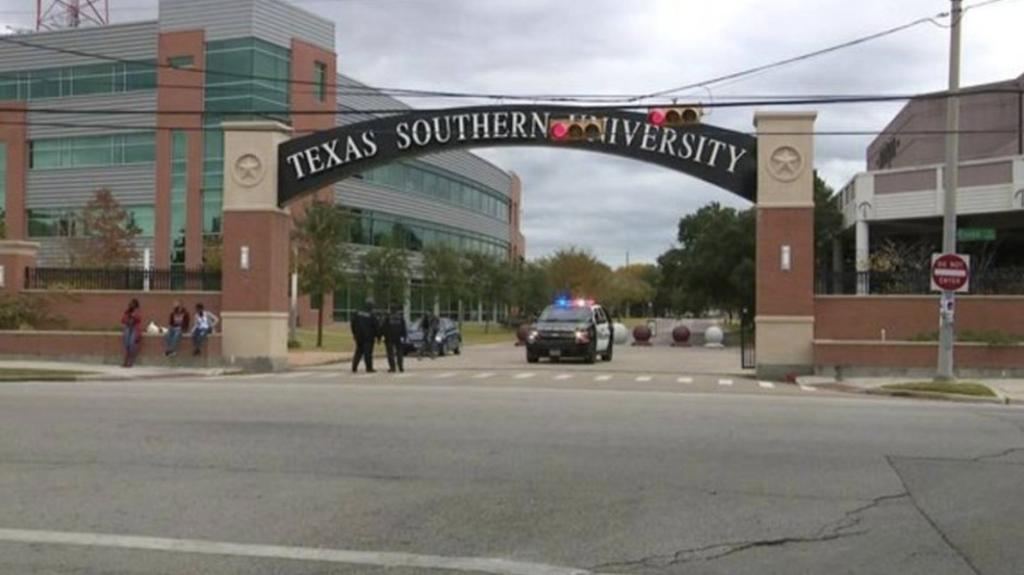 Evacuan universidad de Houston por amenaza de bomba