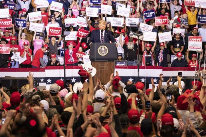 Trump promete solución permanente a Dreamers 