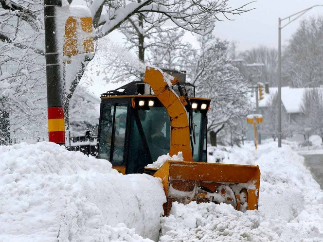 Tormenta invernal deja afectaciones en noreste de EU