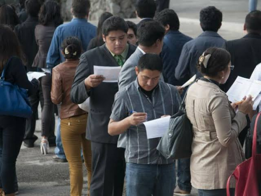 Tasa de desempleo en EU baja al 6% en marzo