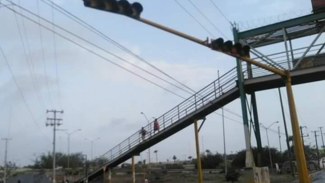 Servicios Públicos Primarios trabaja en la reparación de semáforos