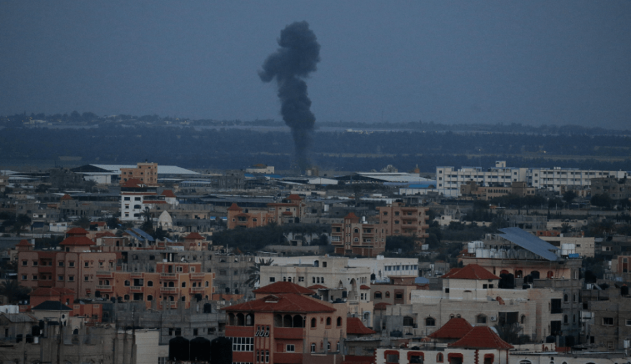  Israel responde a Gaza con bombardeo