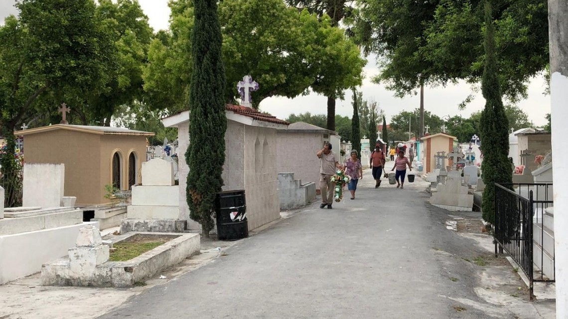 Listo cementerio para celebración del día de las madres 