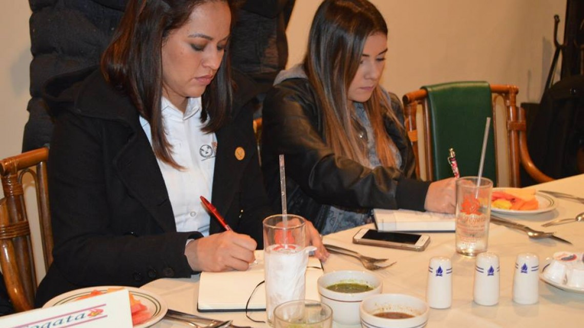 Alcaldesa se reúne con Rectores y Directores de Universidades