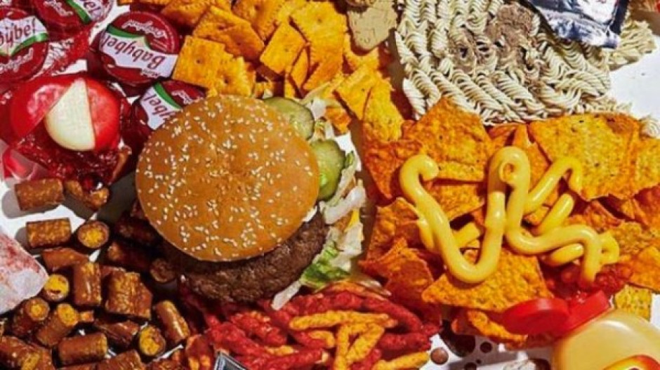 Ciudad de México podría sumarse a las entidades que prohíban la venta de comida chatarra en niños 