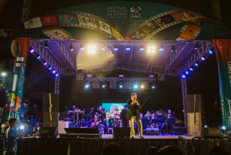 Con espectacular presentación de Jorge “Coque” Muñiz concluyen actividades del Festival Internacional de Otoño 