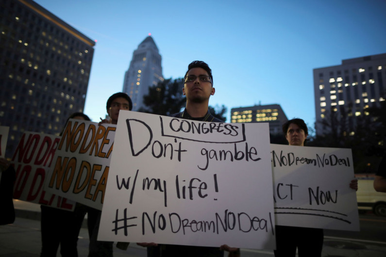 Trump apela fallo de programa DACA