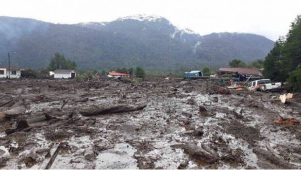 Al menos 3 muertos y 15 desaparecidos por aluvión en Chile