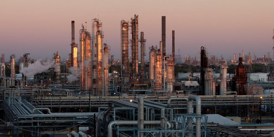 Reportan derrame químico en Deer Park de Pemex: Hay cinco heridos 