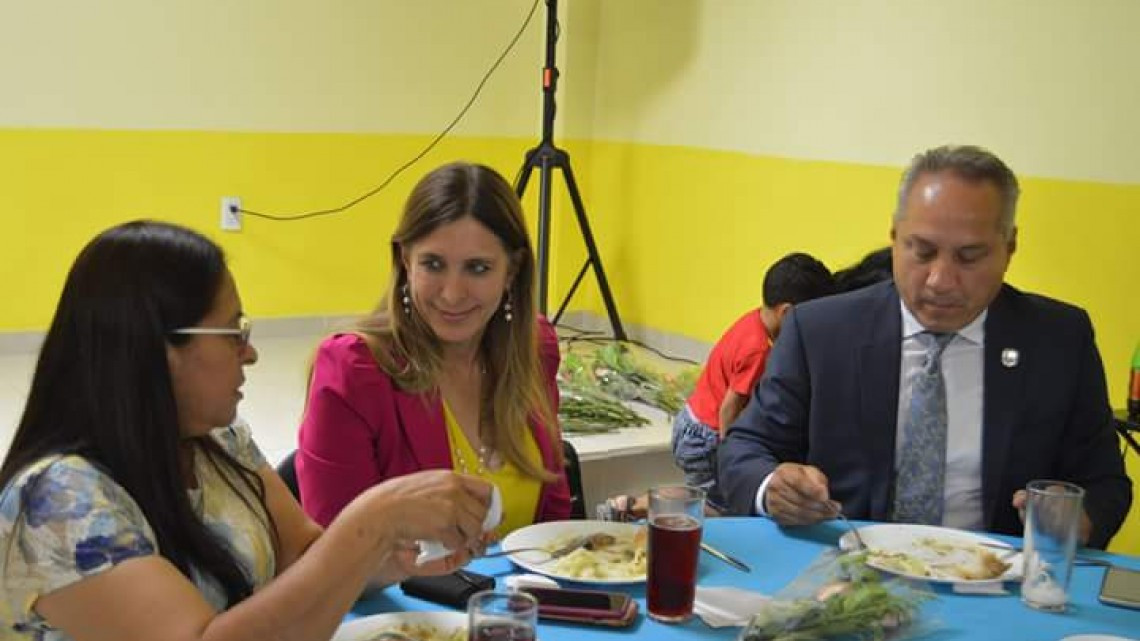 Festejan "Día de la madres" para las mujeres del sindicato de limpieza