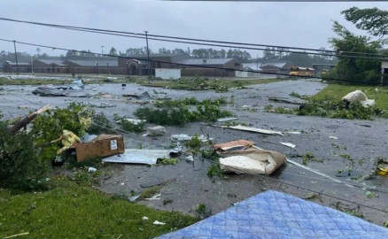 Deja "Claudette" al menos 12 personas muertas en EU 