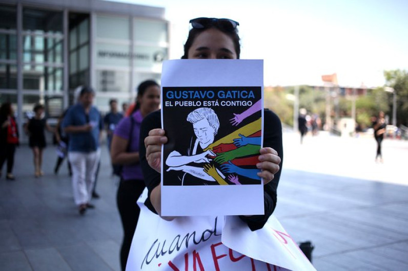 Convulsión en Chile por pérdida de la visión de un joven