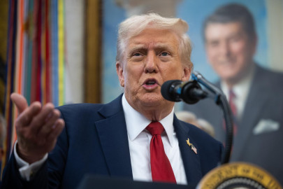 Donald Trump lanza ultimátum a Hamás: exige acuerdo de paz antes del domingo o promete ”desatar un infierno”