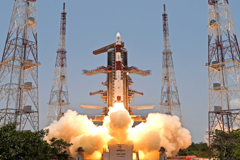 La India lanza una nave espacial para estudiar el Sol tras su exitoso alunizaje