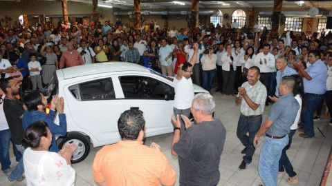 Gobierno de Reynosa festeja en grande a los Maestros