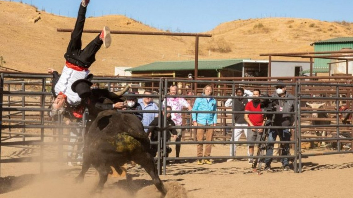 Echa un vistazo a las primeras imágenes de la nueva película de Jackass