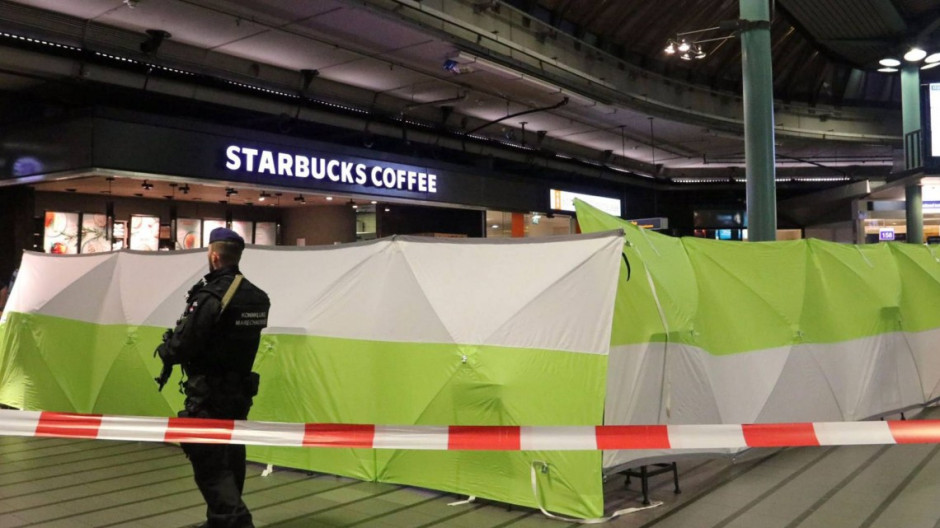 Detienen a hombre con un cuchillo en aeropuerto de Amsterdam