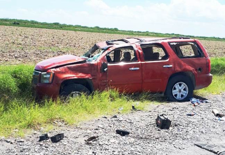 Detienen a 4 personas y aseguran vehiculos y armas