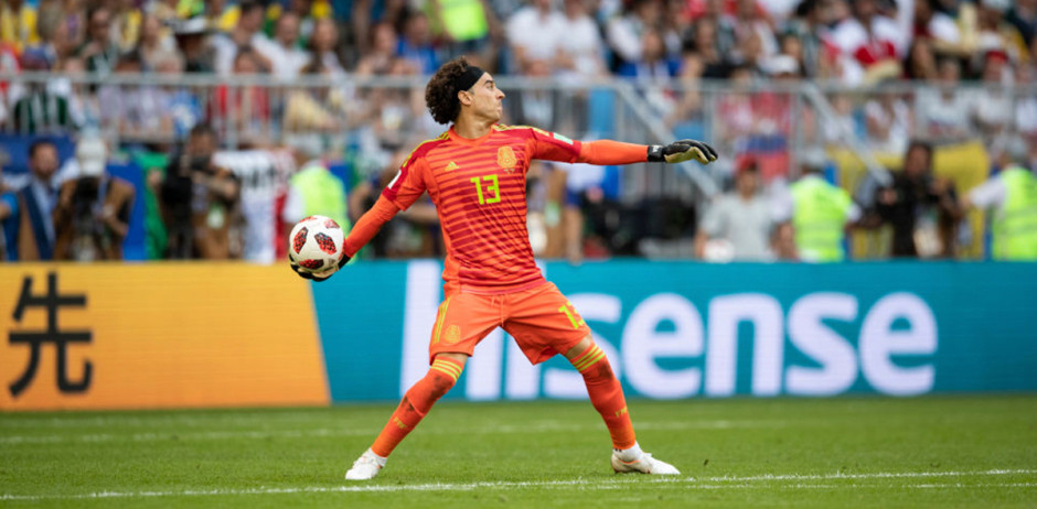 Guillermo Ochoa, en el top 10 de mejores arqueros de selecciones del siglo XXI