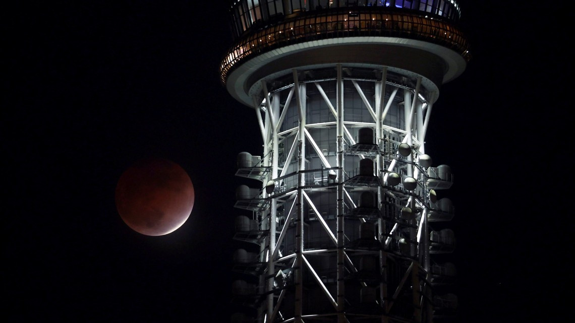 Así se vivió en México y otras partes del mundo, el eclipse lunar más largo del siglo 