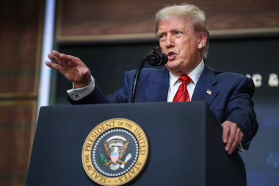 ‘Tendremos que comenzar a buscarlos’: Trump advierte que atacará a cárteles por tierra