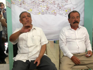 Pide Carlos Eliud voto por voto en el distrito 12