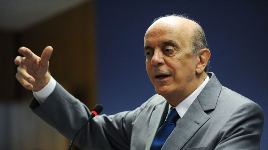 Acusan al excanciller brasileño de recibir sobornos de Odebrecht