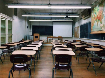 Menor lleva a su escuela heroína