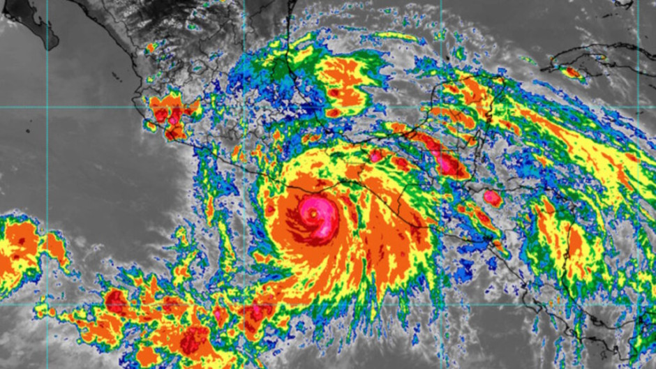 ‘Erick’ se intensifica a huracán categoría 3