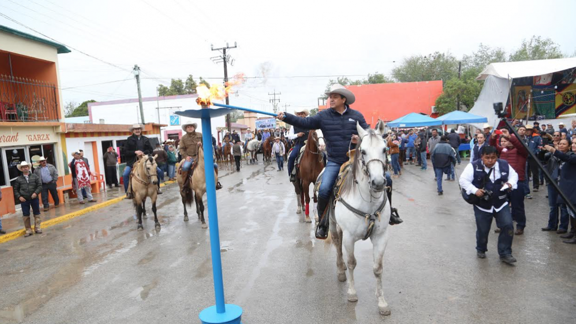 Gobernador entrega Parque de Bienestar en Burgos